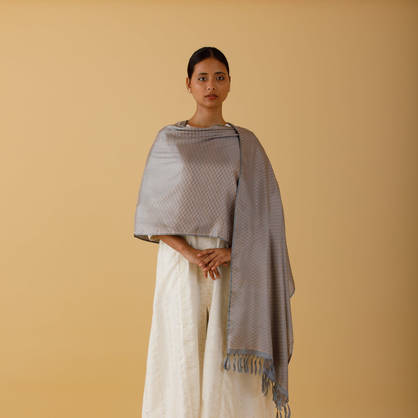 SILK STOLE - GREY FISHTAIL DESIGN