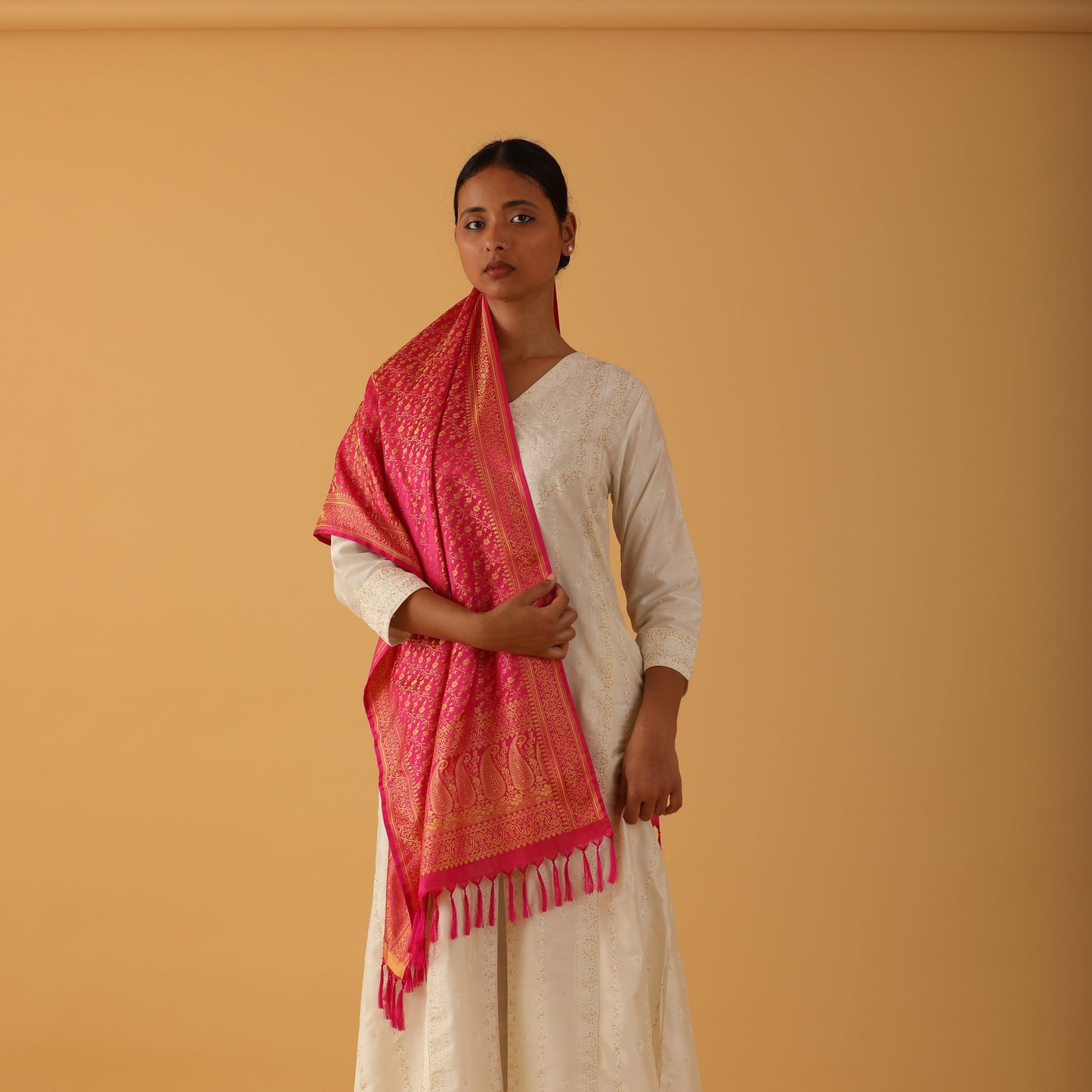 SILK STOLE - PINK & GOLD TANCHOI