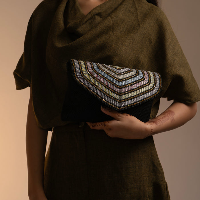 Prayasa Black color clutch