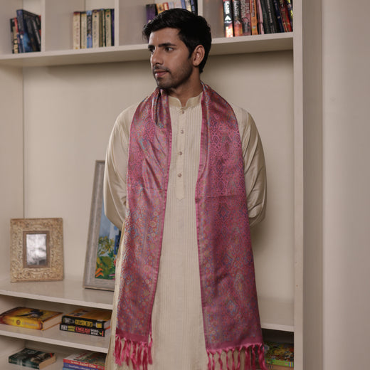 Handwoven Silk Men’s Scarf with Tassels – Premium Soft Fabric