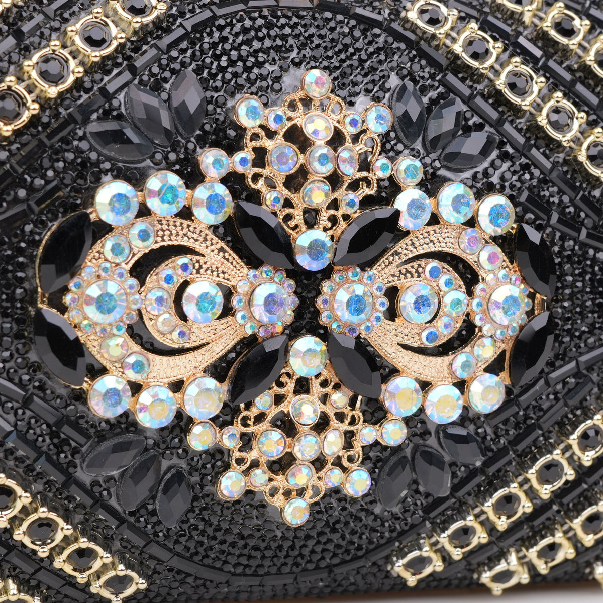 Black Shine Clutch