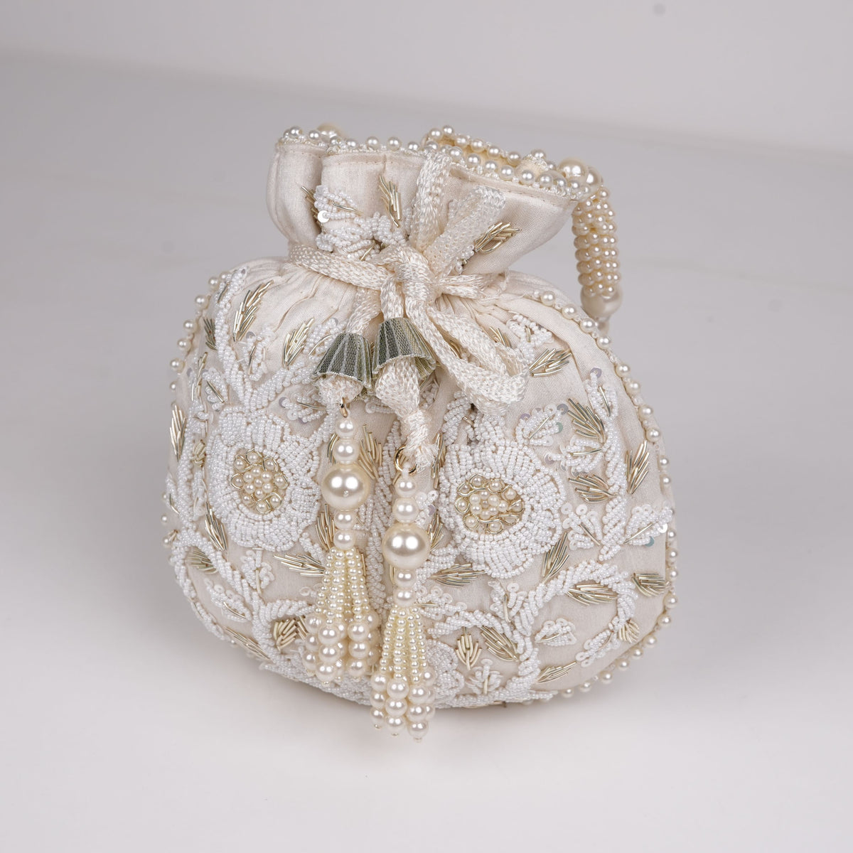 White Pearl Shine Poti Bag