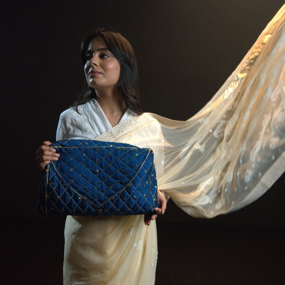Blue silk saree colour
