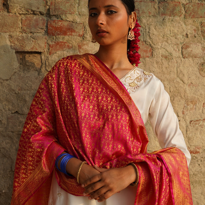 Pink & Gold Tanchoi Silk Stole