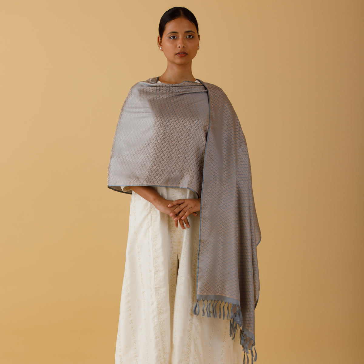 SILK STOLE - GREY FISHTAIL DESIGN